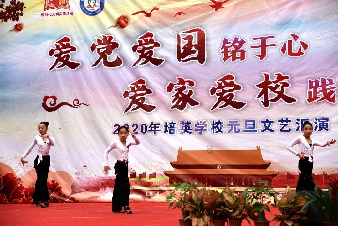 苹果公司高管讨论visionpro的内部视频